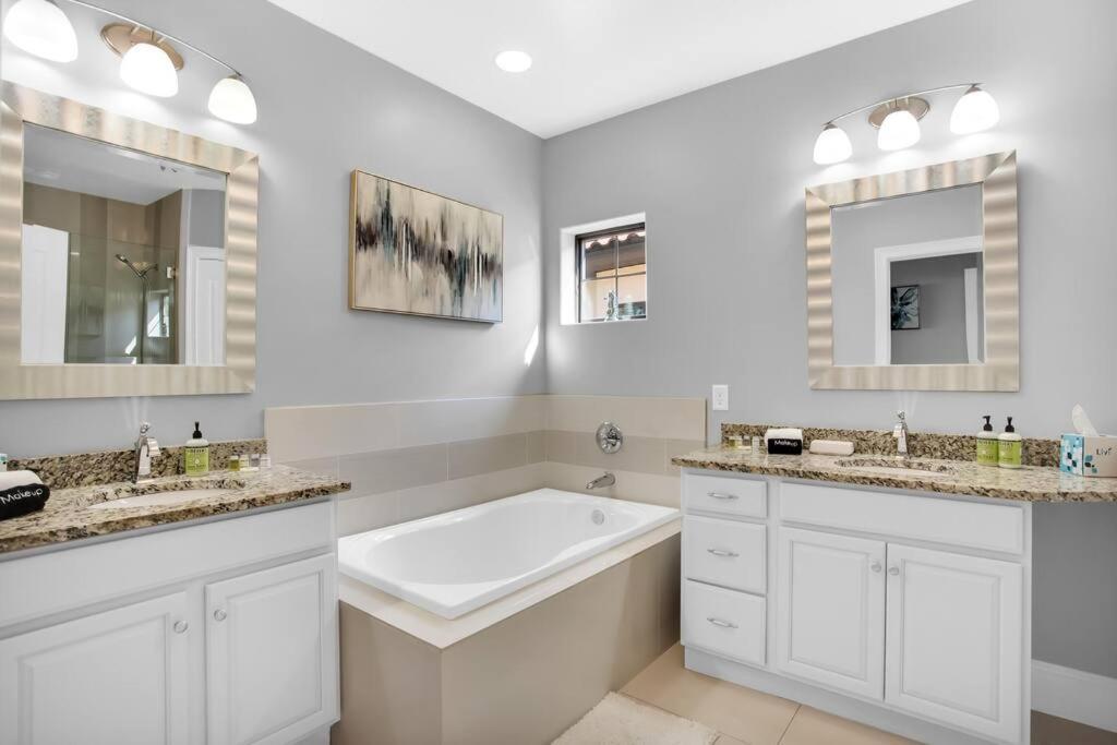 Large 4 Bedroom With Bunk Room And 2 Golf Carts! Destin Exterior foto