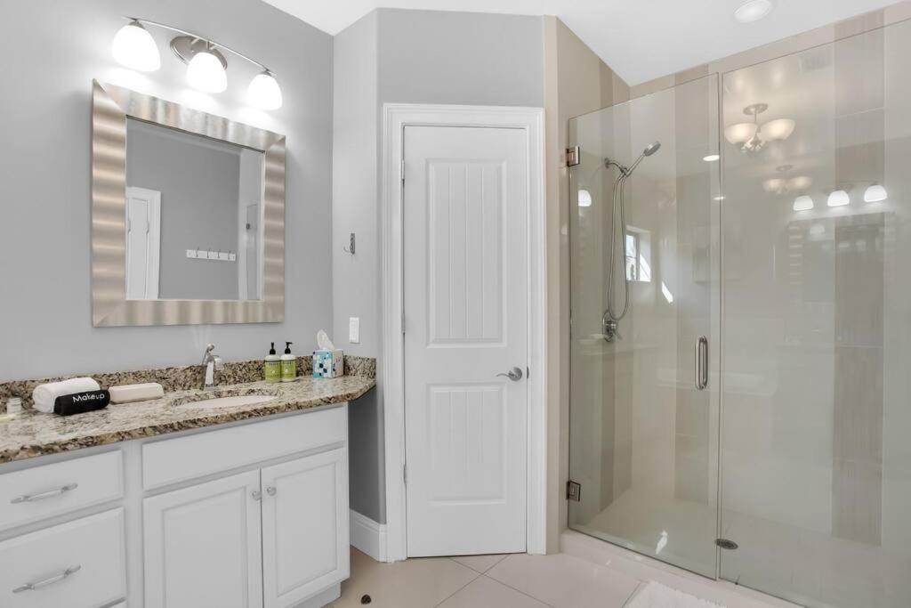 Large 4 Bedroom With Bunk Room And 2 Golf Carts! Destin Exterior foto