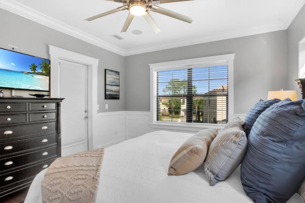 Large 4 Bedroom With Bunk Room And 2 Golf Carts! Destin Exterior foto