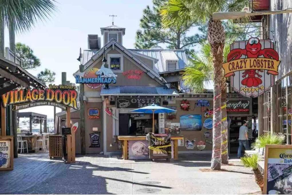 Large 4 Bedroom With Bunk Room And 2 Golf Carts! Destin Exterior foto