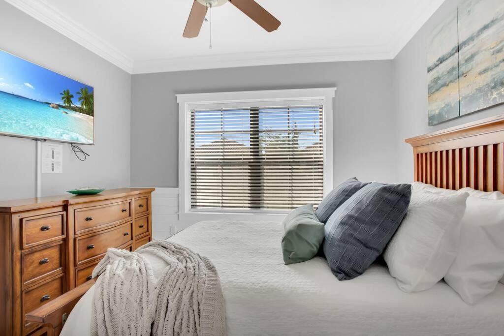 Large 4 Bedroom With Bunk Room And 2 Golf Carts! Destin Exterior foto